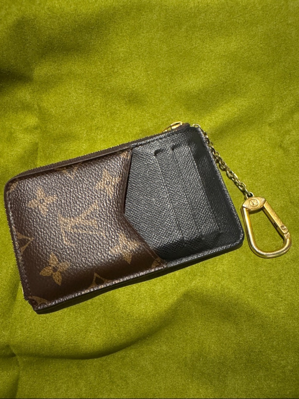 Louis Vuitton Recto Verso - Monogram Full Inclusion - Picture 4 of 8